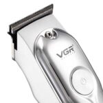 ماكينة حلاقة احترافية VGR-071 للرجال مقاومة للماء وشحن سريع - الصورة 4